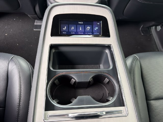 New 2026 Lincoln Navigator Reserve w/ Jet Appearance Package AWD/4WD image 16