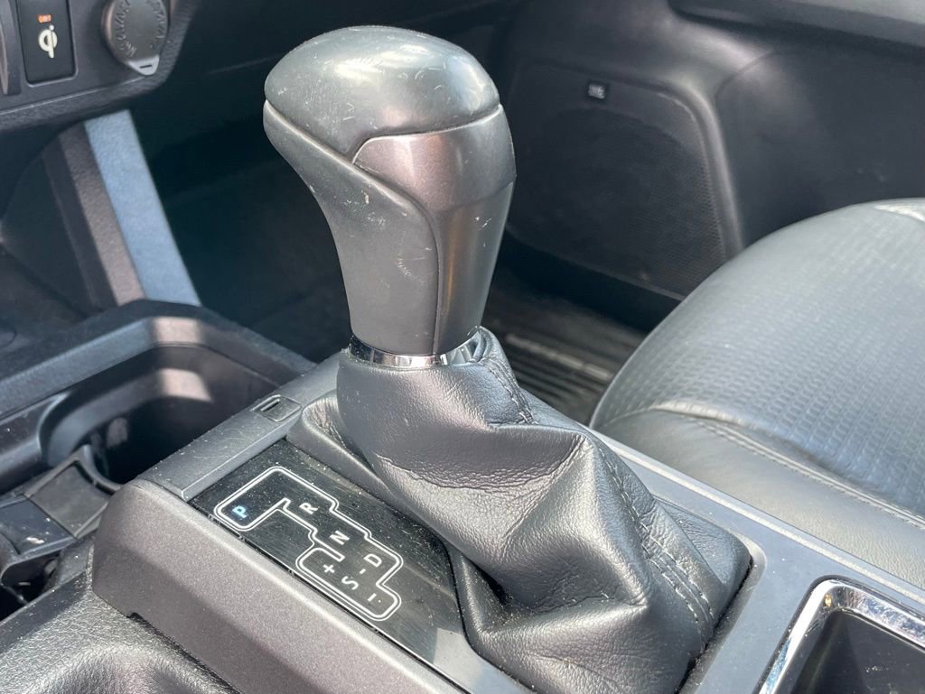 Used 2018 Toyota Tacoma TRD Off-Road AWD/4WD image 18