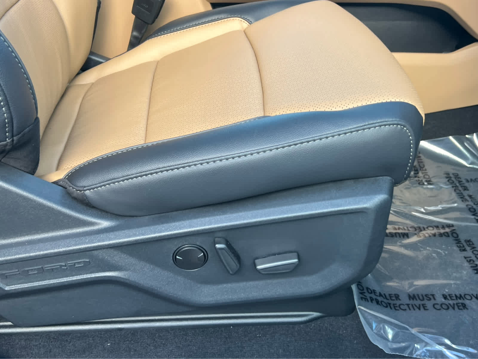 New 2026 Ford F250 Lariat w/ Lariat Premium Package AWD/4WD image 18