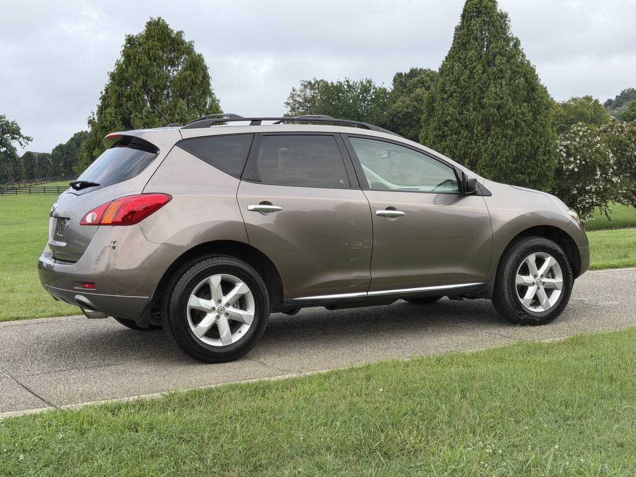 Used 2009 Nissan Murano SL w/ Technology Pkg FWD image 15