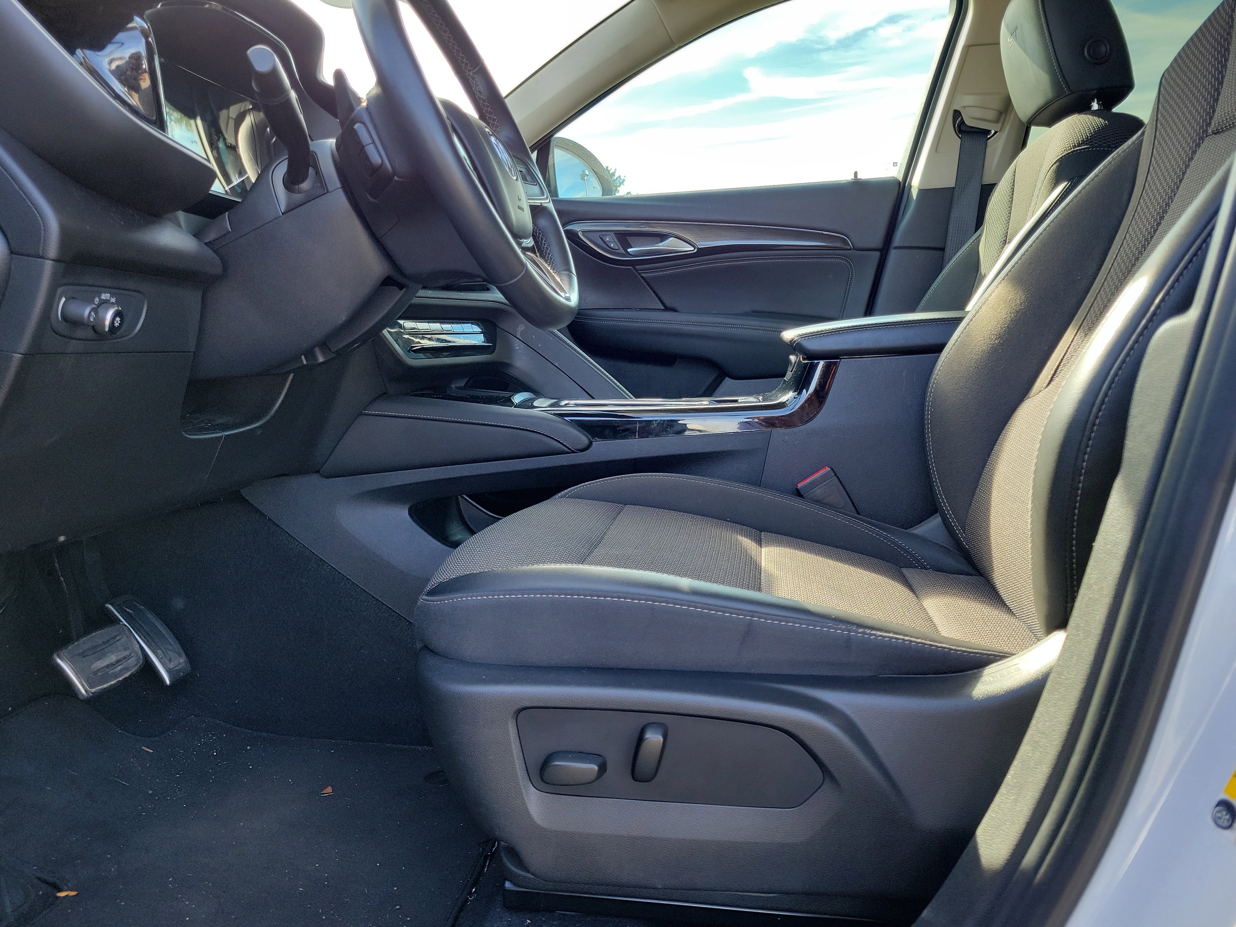 Used 2022 Buick Envision Preferred image 16