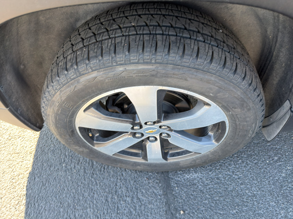 Used 2019 Chevrolet Traverse LT AWD/4WD image 3