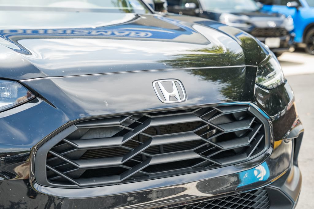 Used 2025 Honda HR-V Sport image 10