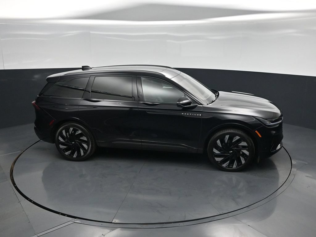 Used 2024 Lincoln Nautilus Reserve w/ Equipment Group 202A AWD/4WD image 48