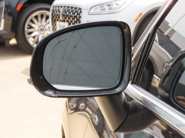 Used 2021 Volvo XC60 T5 Momentum w/ Advanced Package FWD image 17