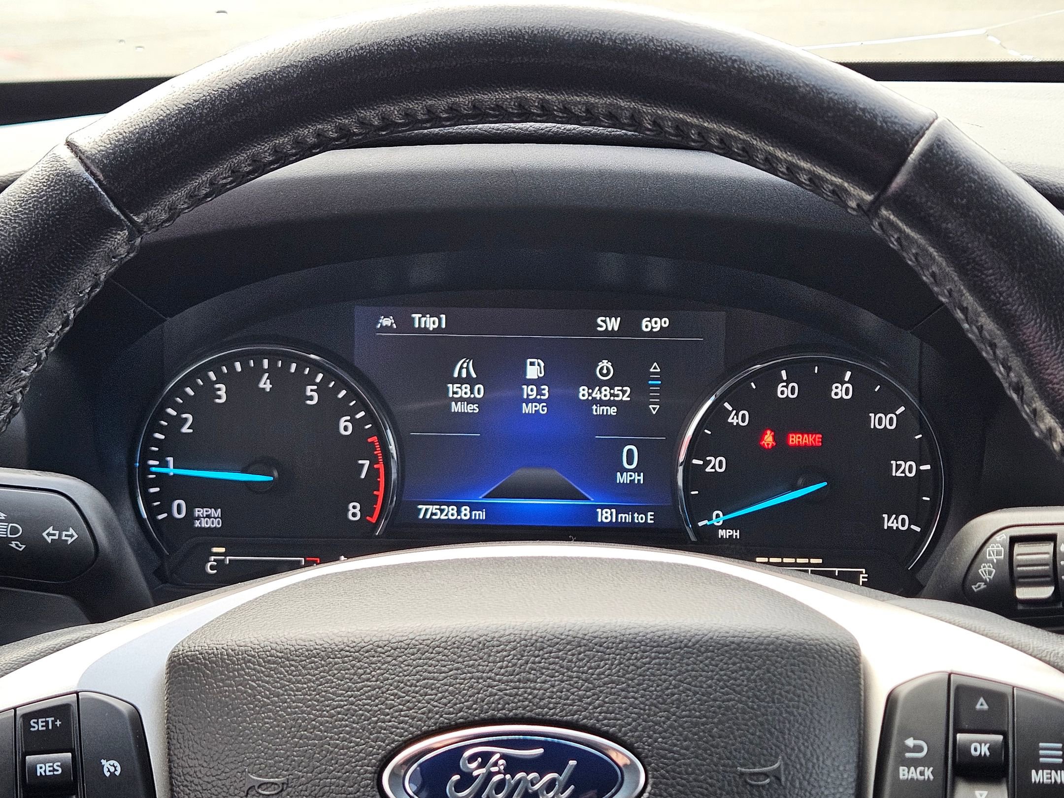 Used 2022 Ford Explorer XLT image 16