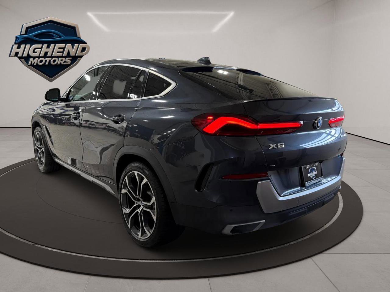 Used 2021 BMW X6 xDrive40i w/ Premium Package image 4