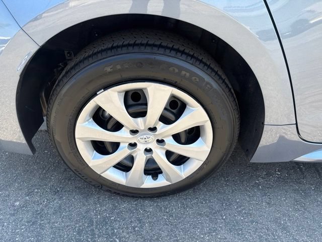 Used 2025 Toyota Corolla LE FWD image 26