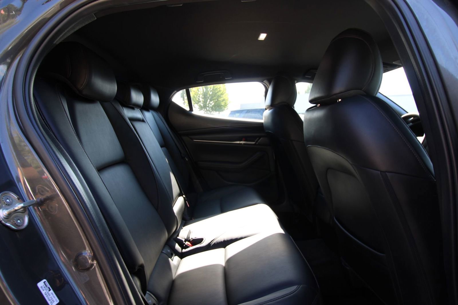 Used 2020 MAZDA MAZDA3 Hatchback image 24