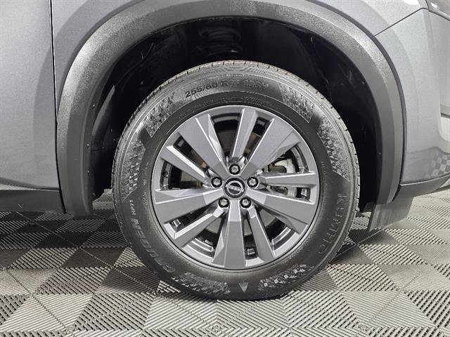 Used 2024 Nissan Pathfinder S AWD/4WD image 11