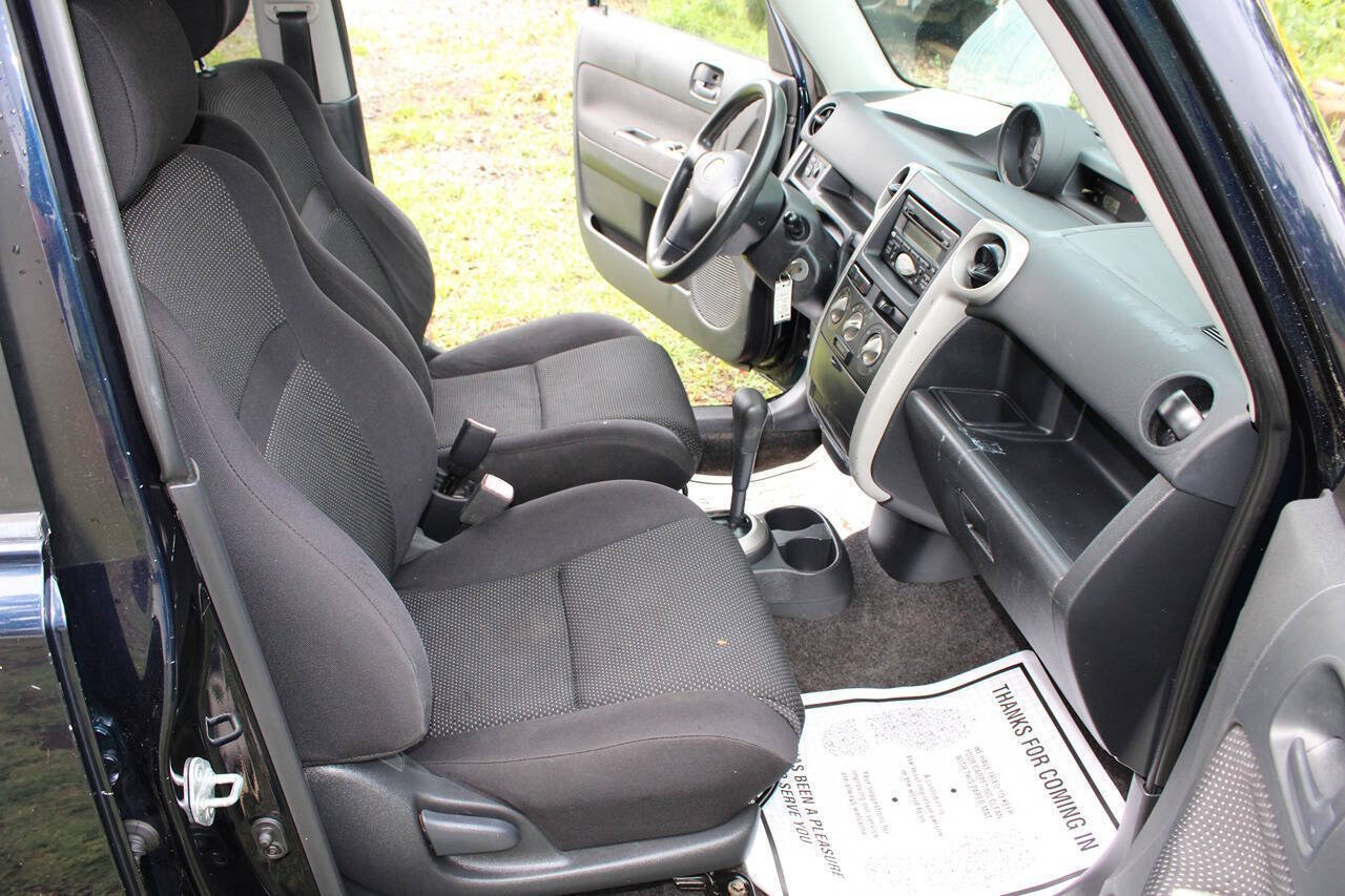 Used 2005 Scion xB FWD image 39