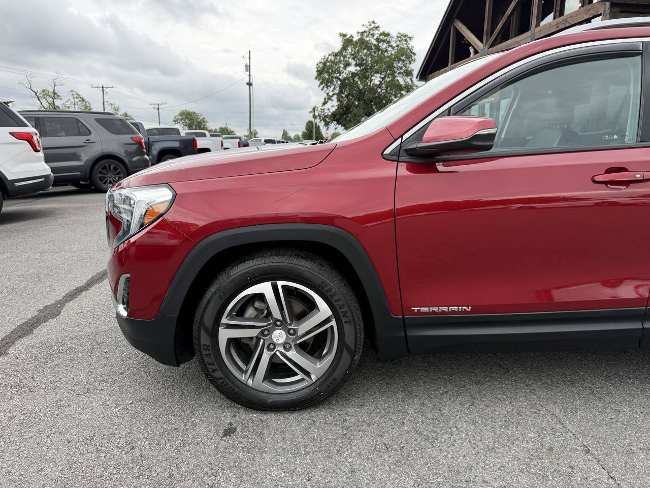 Used 2020 GMC Terrain SLT w/ Preferred Package FWD image 39
