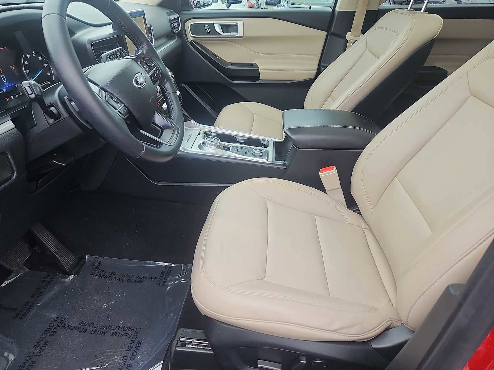 Used 2020 Ford Explorer XLT w/ Equipment Group 202A image 15