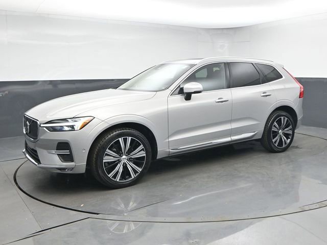 Certified 2023 Volvo XC60 B5 Plus image 4