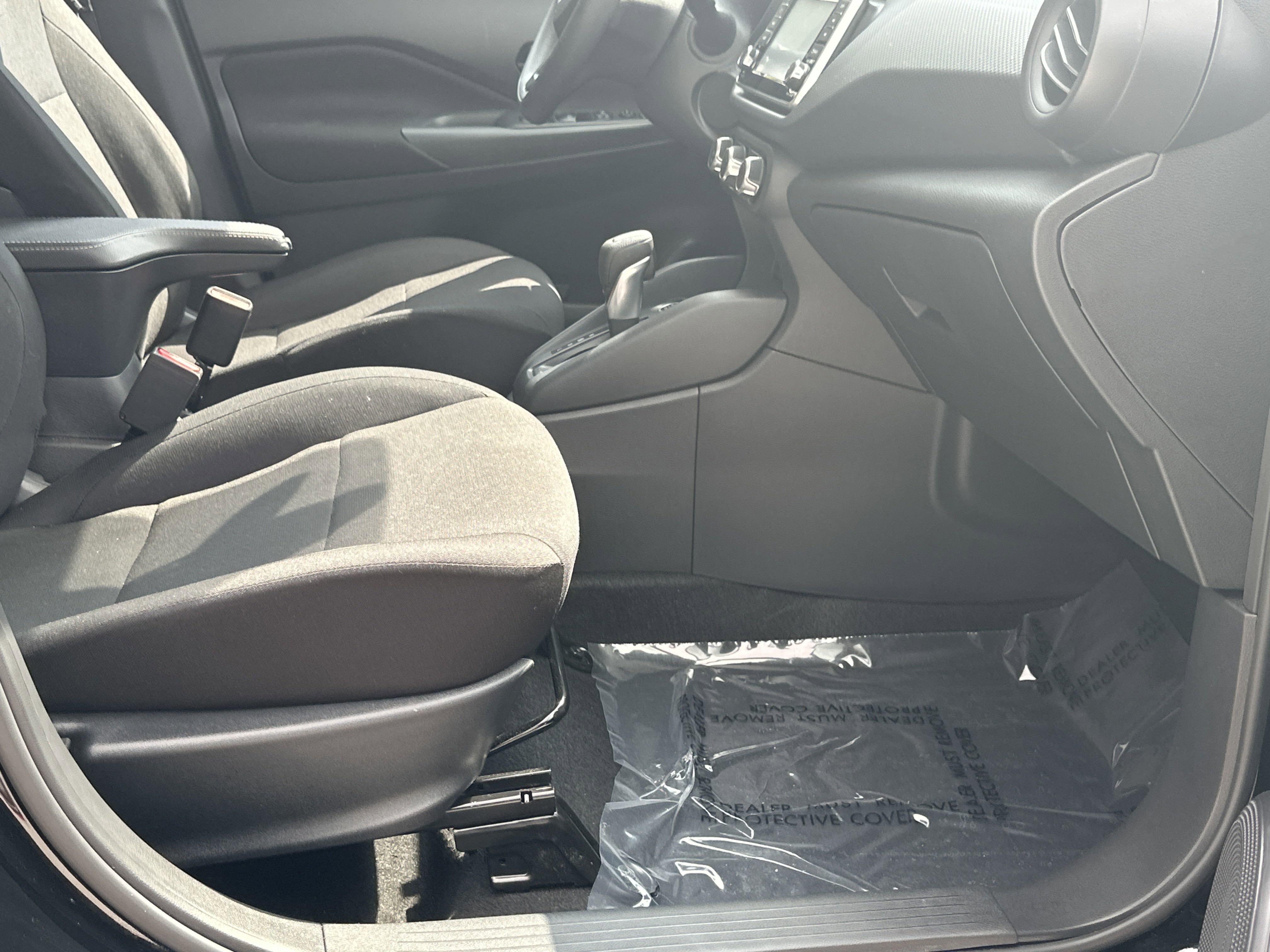 New 2024 Nissan Kicks S image 13