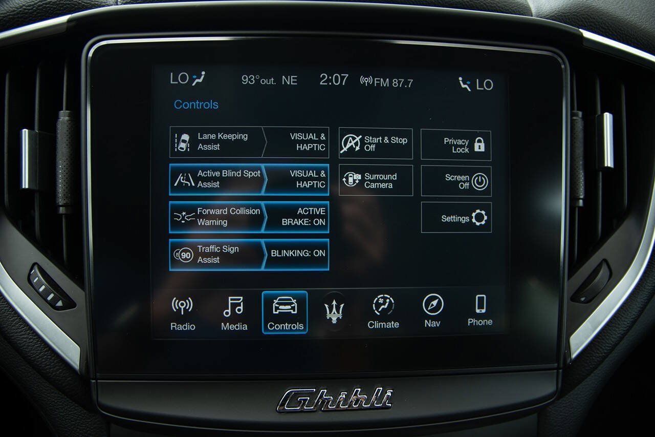 Used 2020 Maserati Ghibli RWD image 29