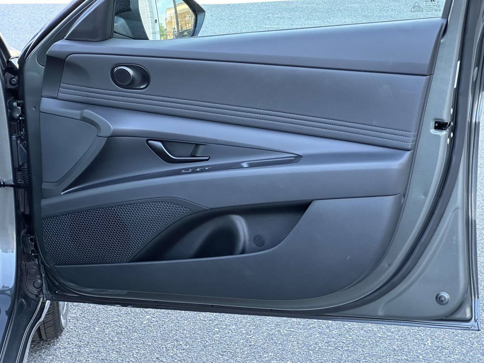 Used 2026 Hyundai Elantra Sport FWD image 8