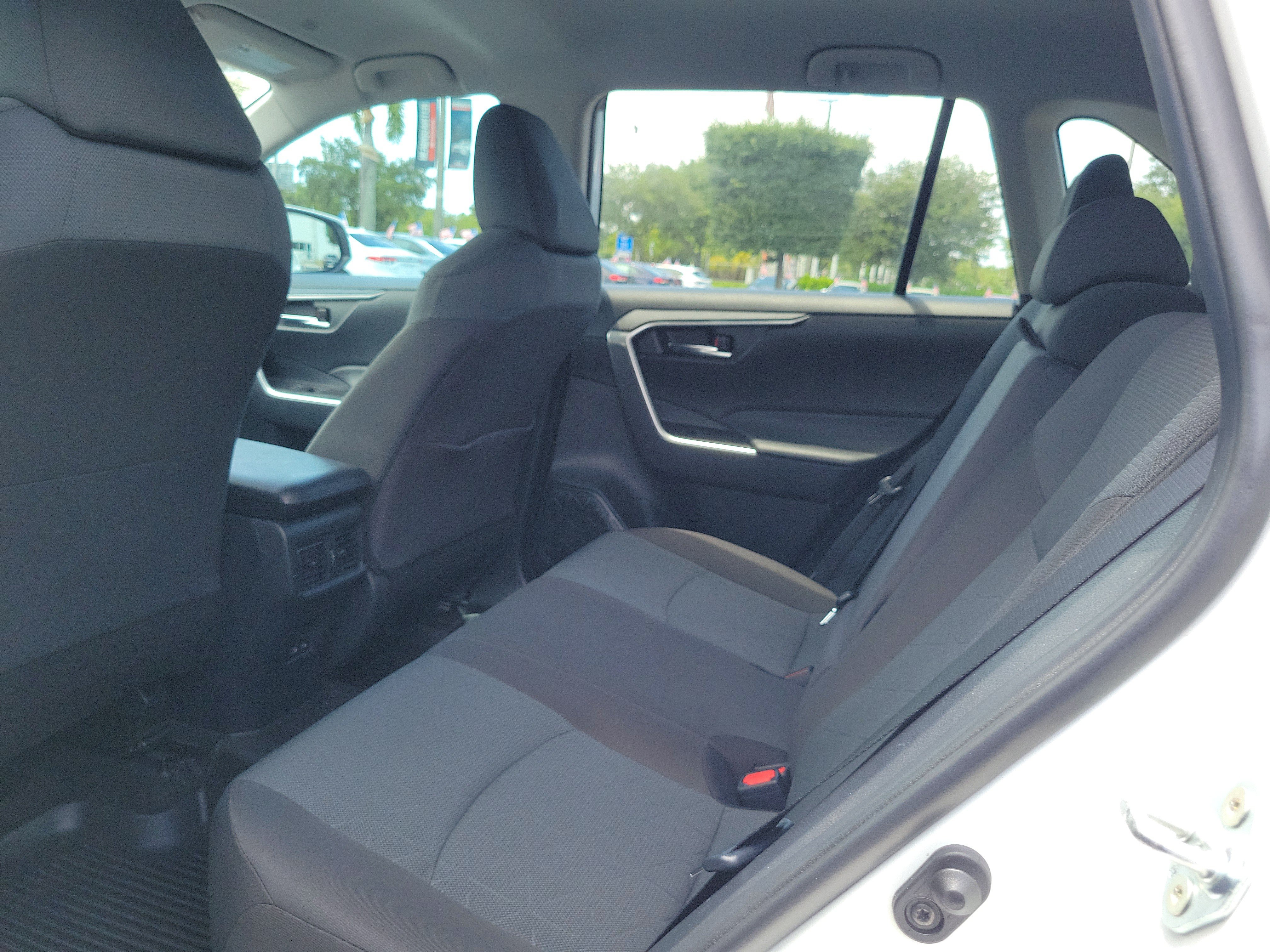 Used 2024 Toyota RAV4 XLE AWD/4WD image 18