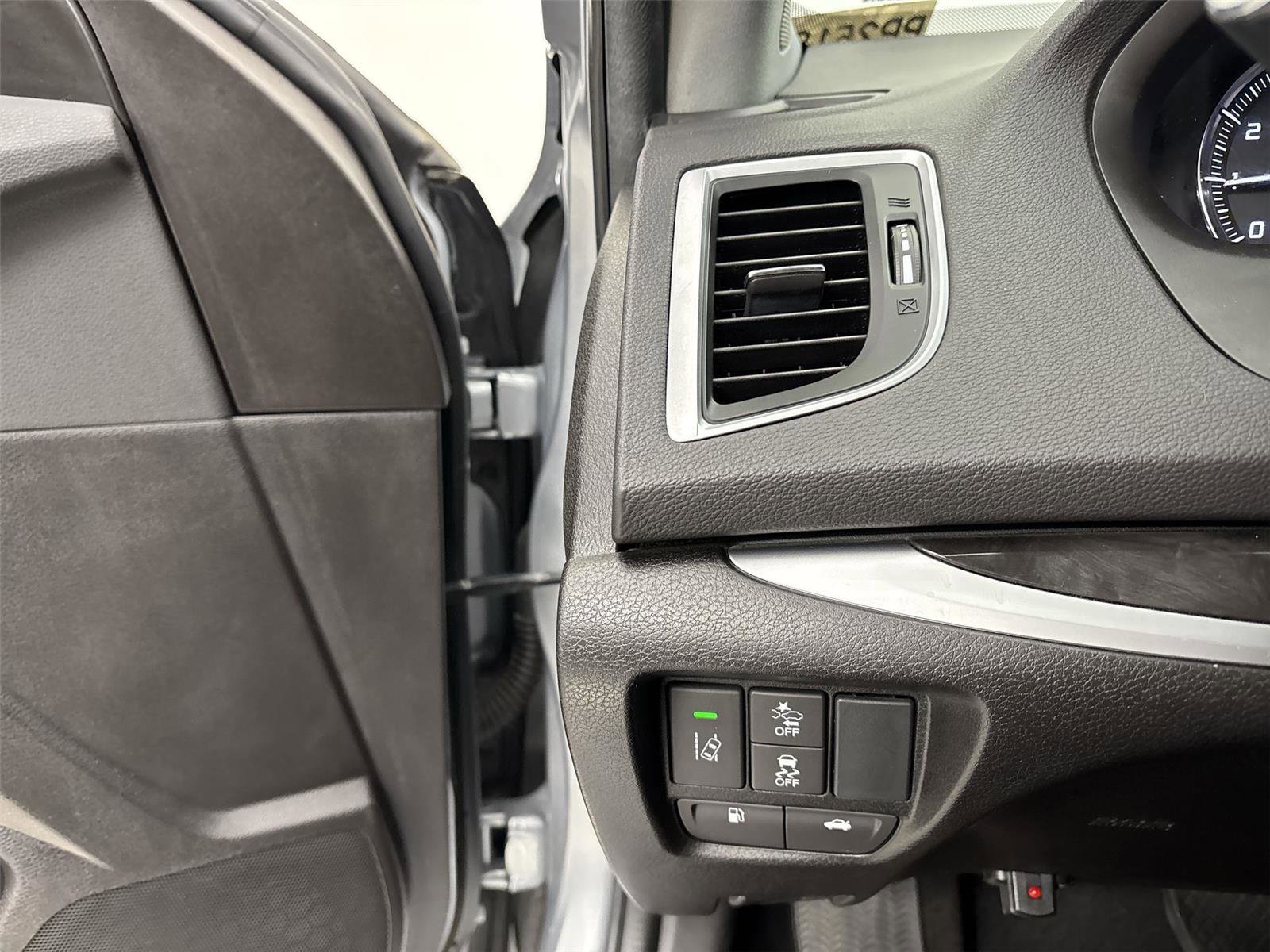 Used 2019 Acura TLX image 31