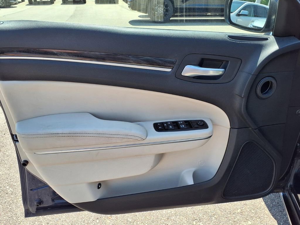 Used 2016 Chrysler 300 Limited AWD/4WD image 11