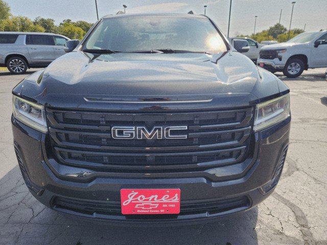 Used 2023 GMC Acadia SLE w/ Driver Convenience Package image 8