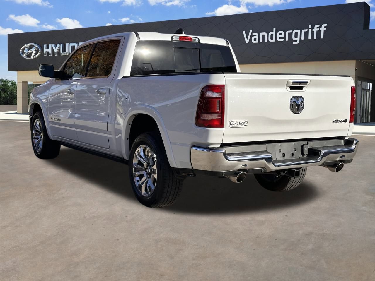 Used 2019 RAM 1500 Limited image 8