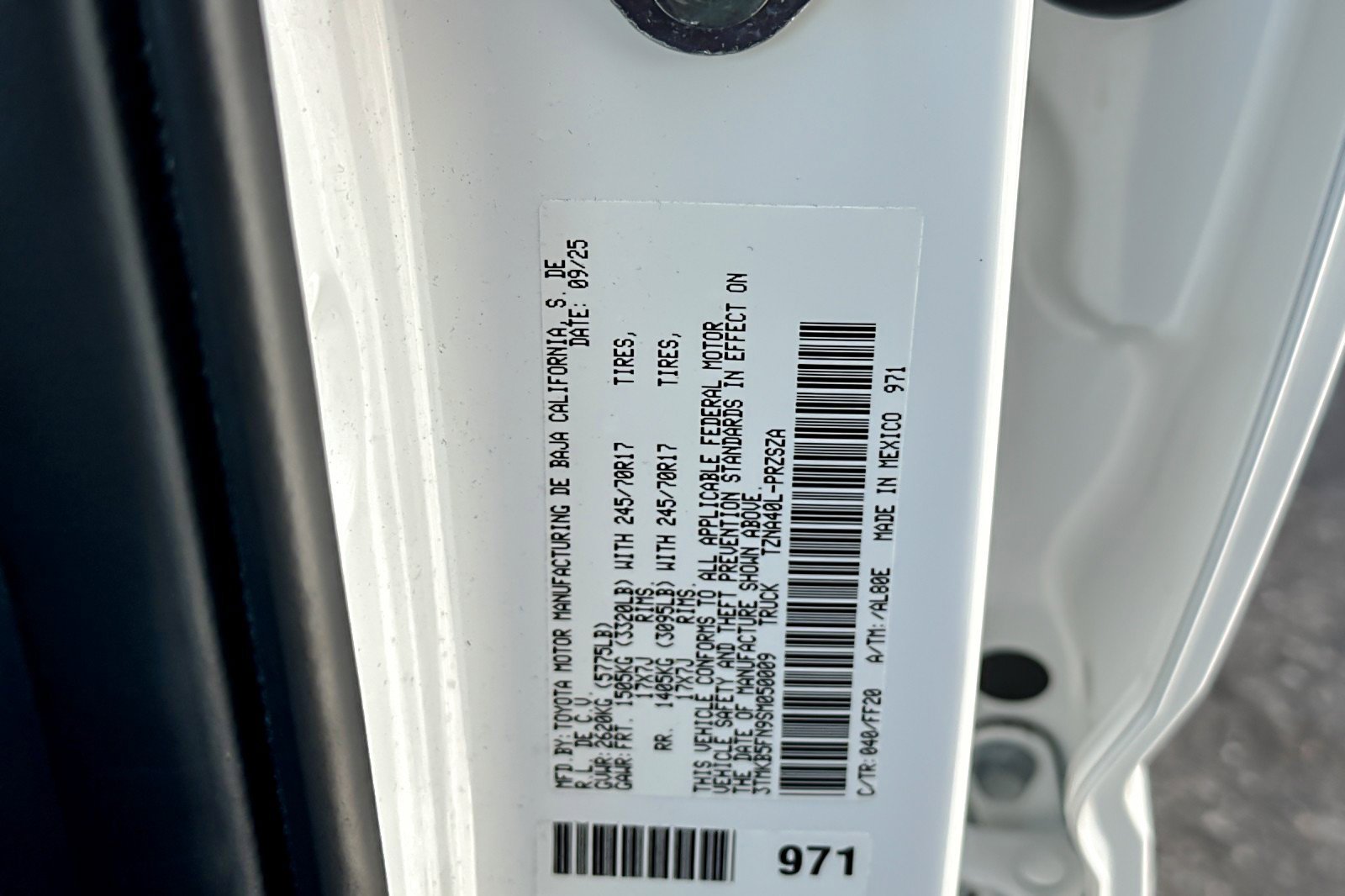 Certified 2025 Toyota Tacoma SR5 image 26