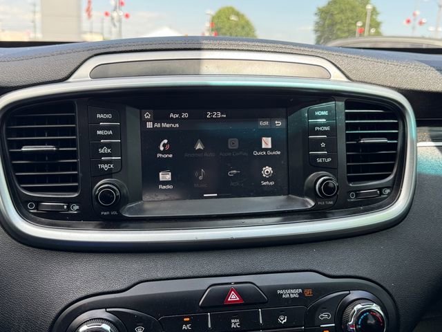 Used 2020 Kia Sorento LX FWD image 18