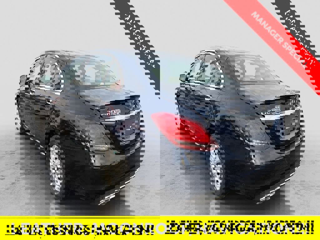 Used 2020 Mercedes-Benz C 300 4MATIC Sedan image 3