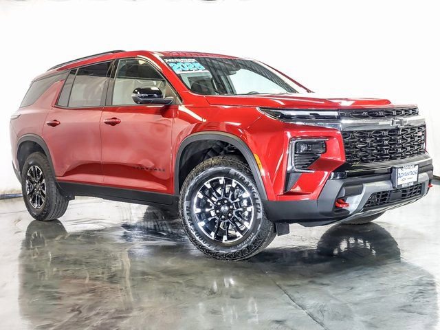 Certified 2025 Chevrolet Traverse Z71 w/ Driver Confidence Package image 2