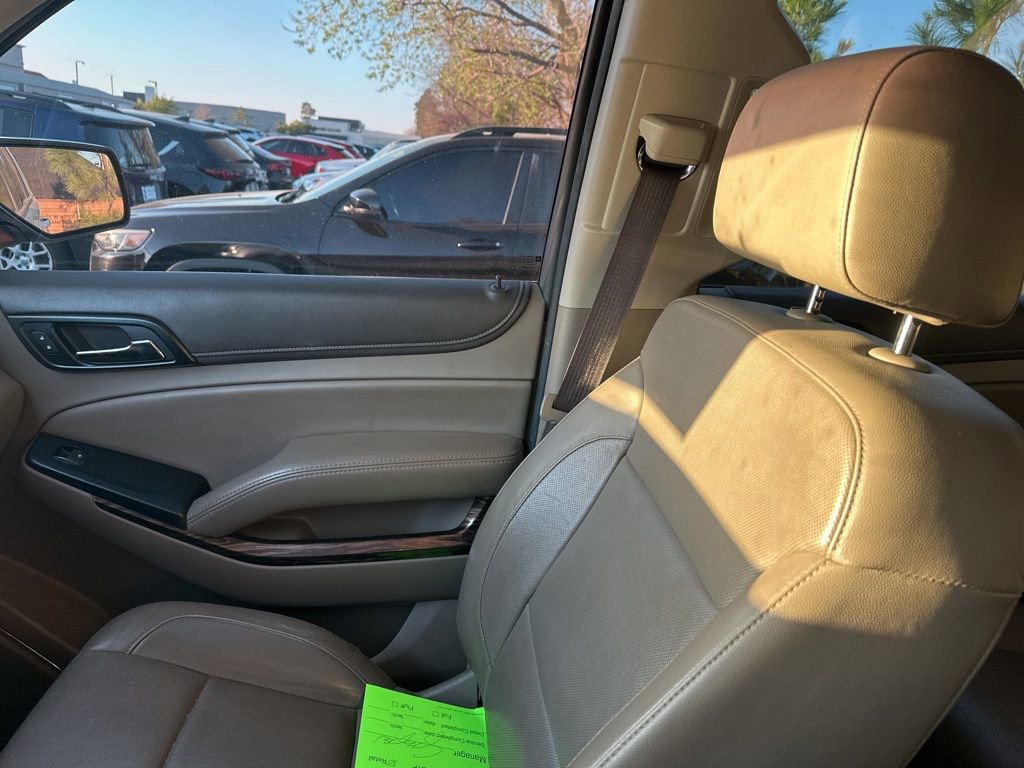 Used 2017 GMC Yukon SLT w/ Premium Edition image 23