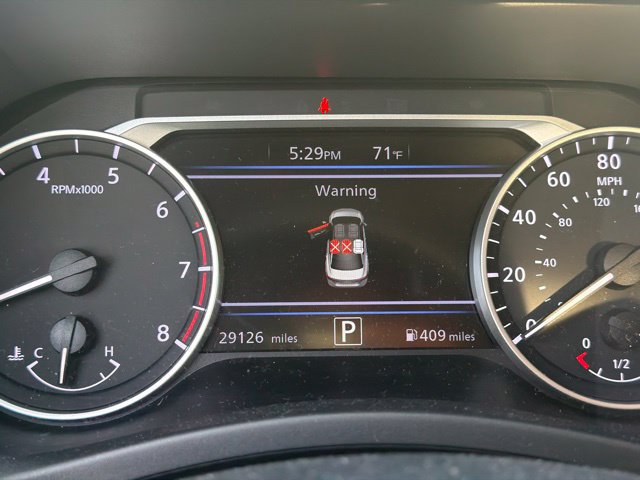 Used 2025 Nissan Sentra SV FWD image 2