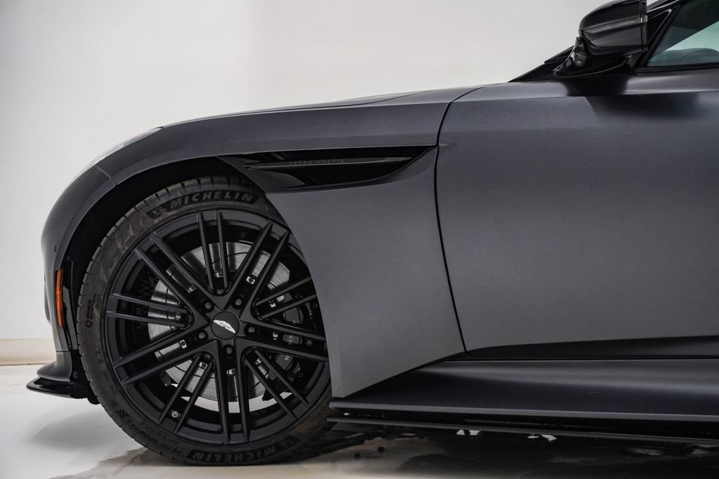 Used 2024 Aston Martin DB12 Coupe RWD image 14