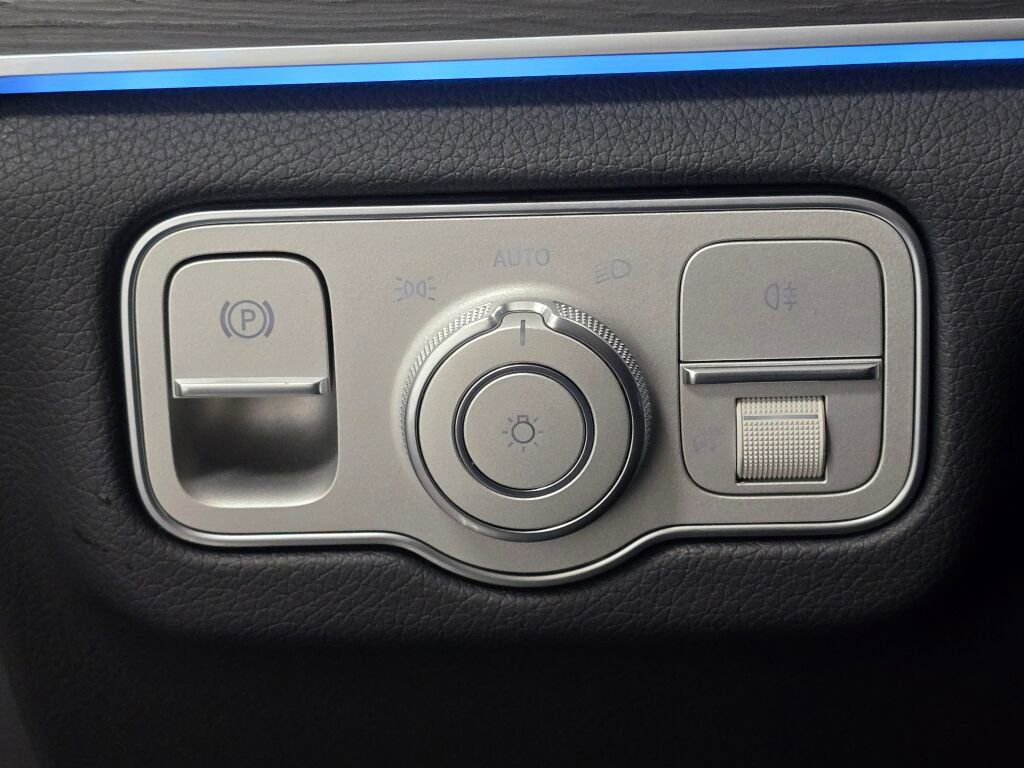 New 2026 Mercedes-Benz GLS 450 4MATIC image 25