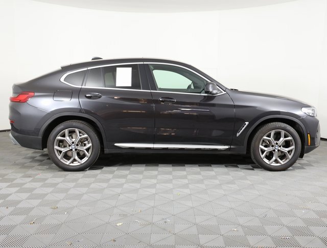 Used 2024 BMW X4 xDrive30i image 4