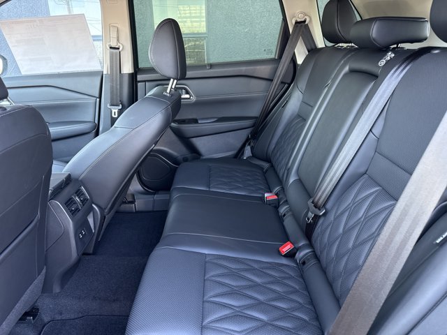 New 2026 Nissan Rogue Platinum AWD/4WD image 6