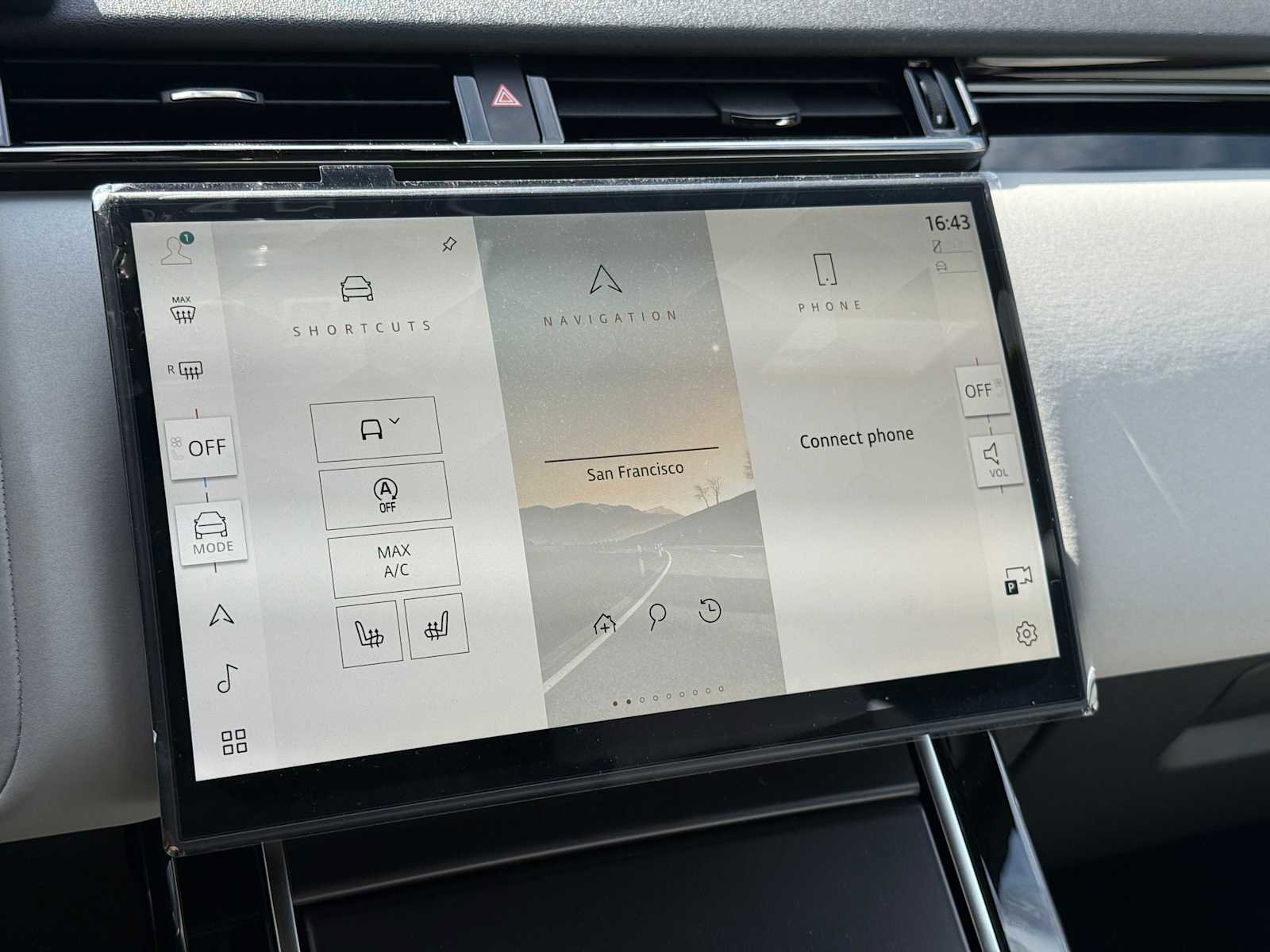 New 2026 Land Rover Range Rover Velar Dynamic SE image 26