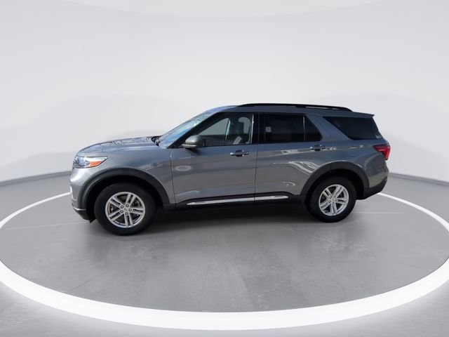 Used 2023 Ford Explorer XLT w/ Class IV Trailer Tow Package image 7