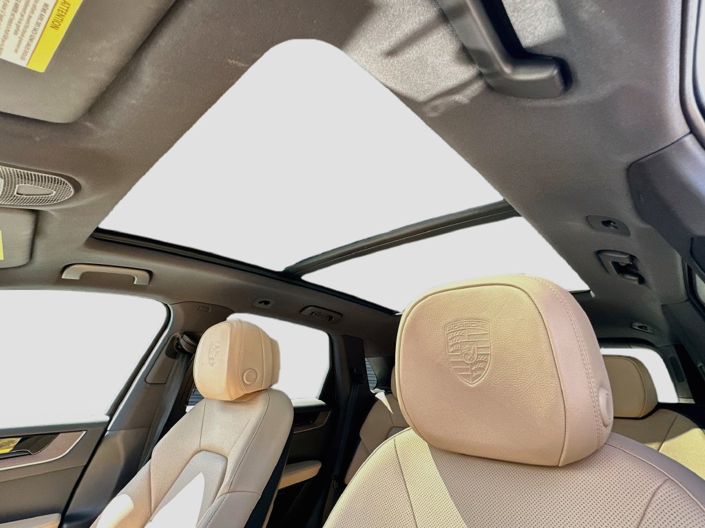 Certified 2026 Porsche Cayenne AWD/4WD image 13