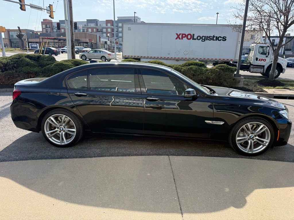 Used 2013 BMW 750Li image 4