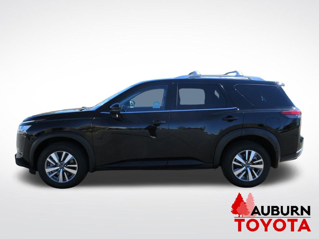 Used 2024 Nissan Pathfinder SL image 8