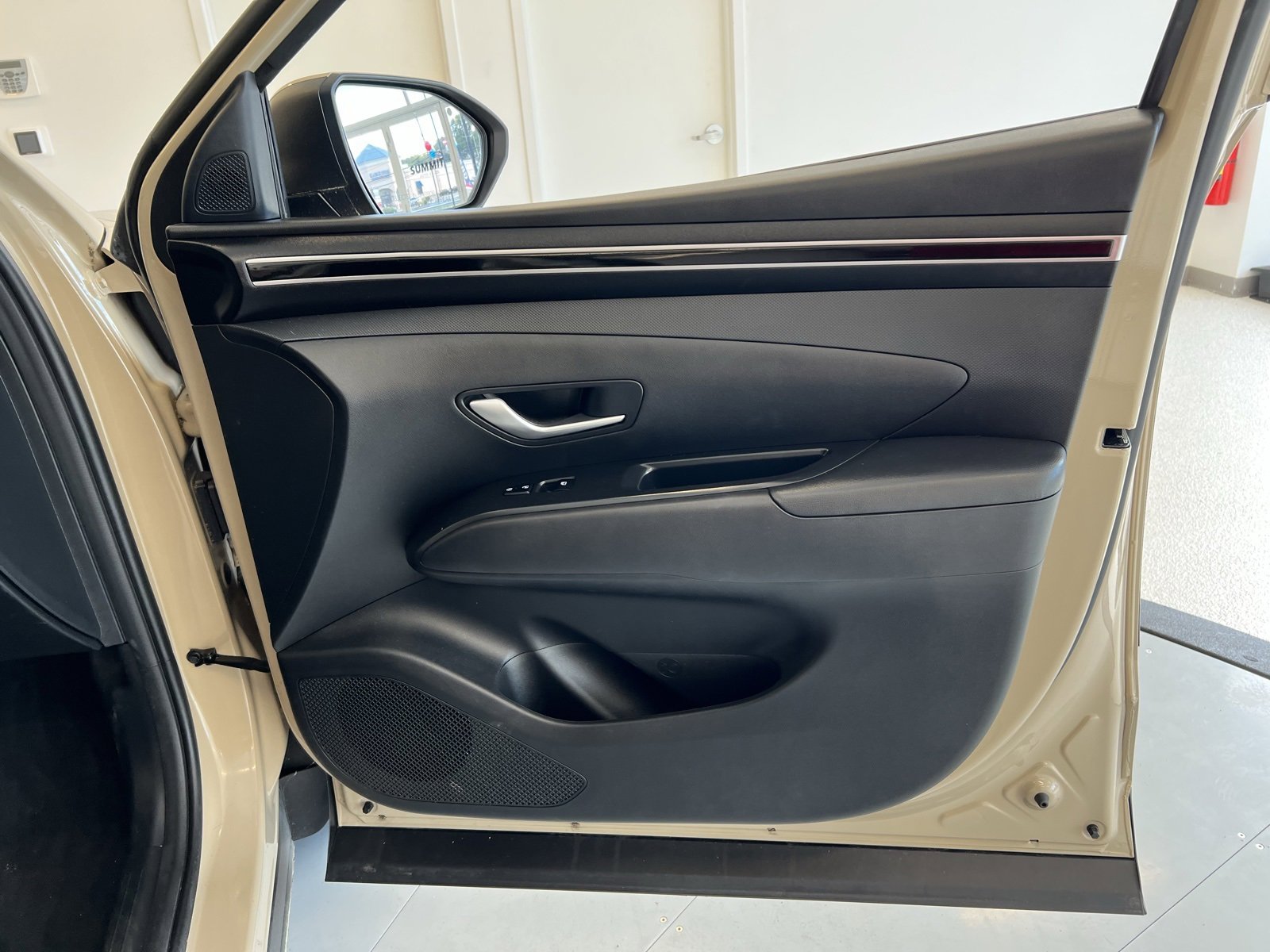 Used 2023 Hyundai Santa Cruz SEL w/ Activity Package image 39