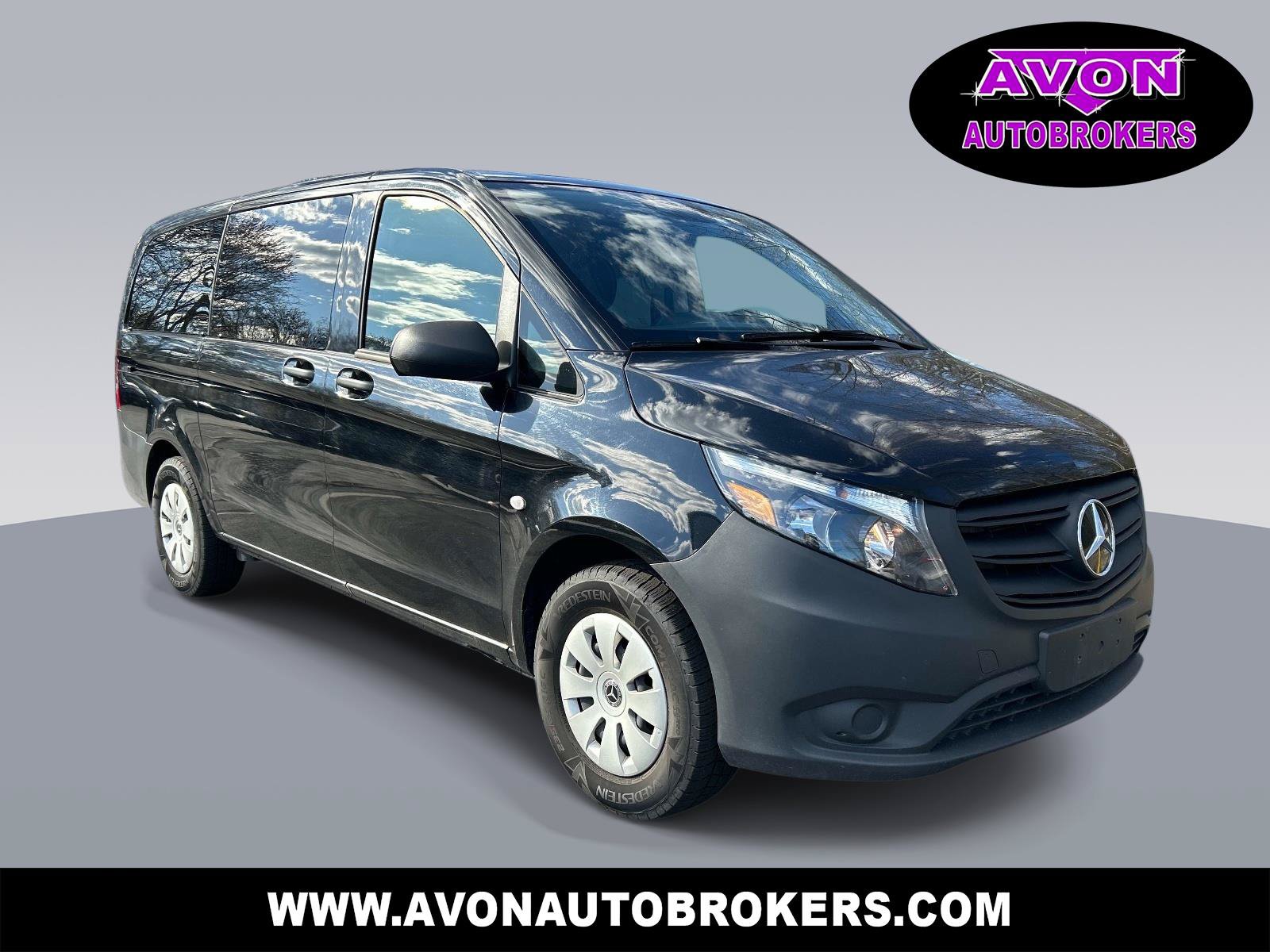 Used 2023 Mercedes-Benz Metris Passenger image 1