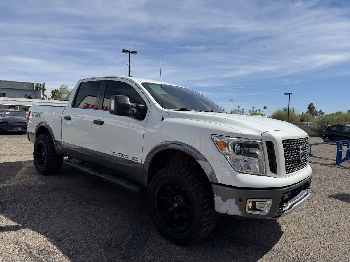 Used 2018 Nissan Titan PRO-4X w/ Pro-4x Utility Package AWD/4WD image 3
