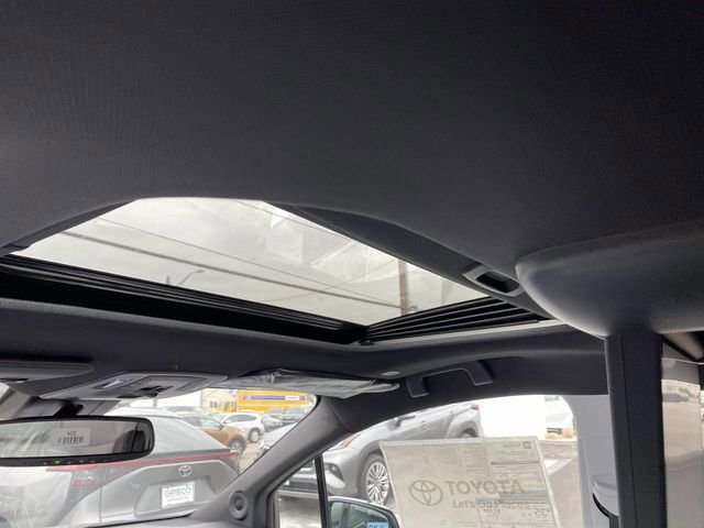 New 2026 Toyota Sienna XSE AWD/4WD image 10