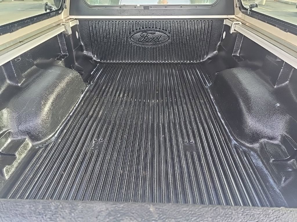 Used 2010 Ford Ranger XLT image 5