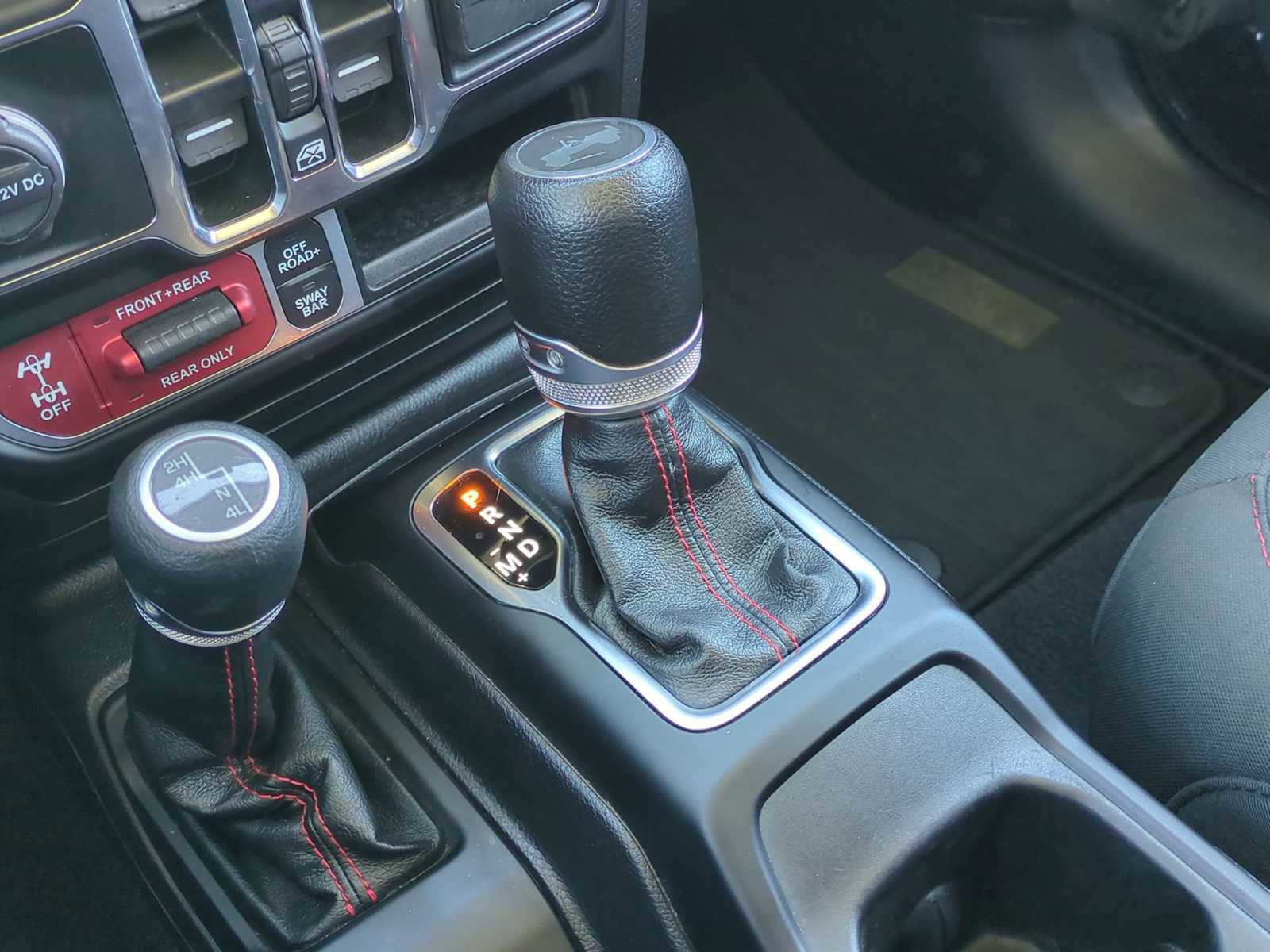 Used 2023 Jeep Wrangler Unlimited Rubicon image 16