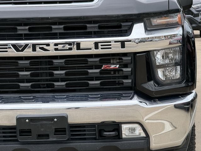 Used 2022 Chevrolet Silverado 2500 LT w/ Convenience Package AWD/4WD image 9