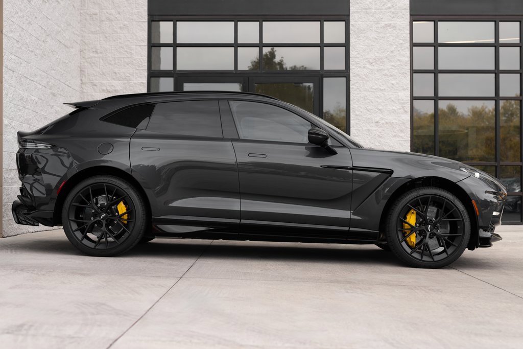 New 2026 Aston Martin DBX 707 image 3