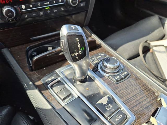 Used 2012 BMW 750i RWD image 10